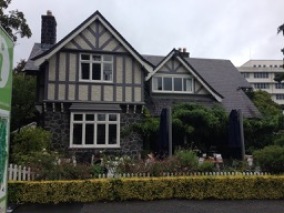 NZ Botanic Garden Curator's House - 1